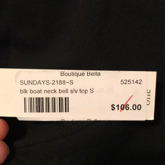 🆕Bell-Sleeve Sweatshirt - Picture 4 of 4